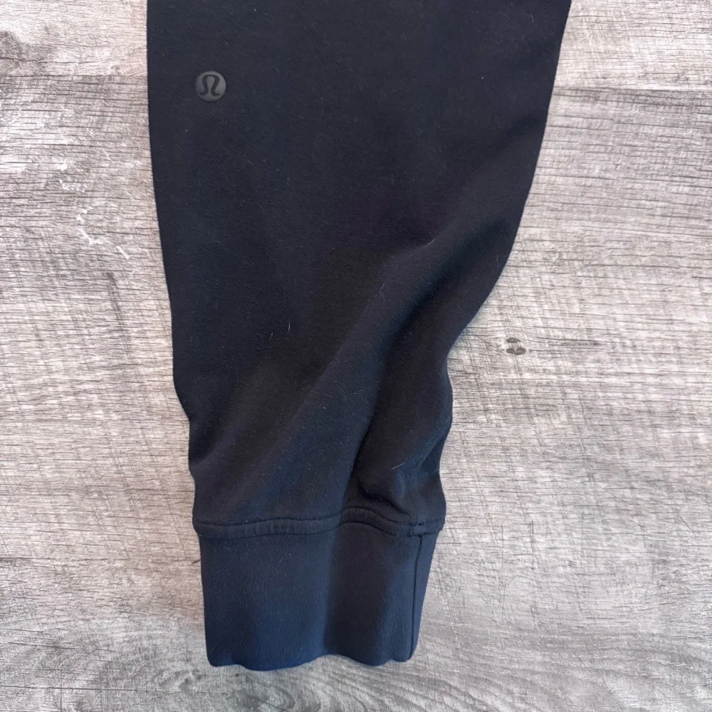 lululemon athletica sleek black